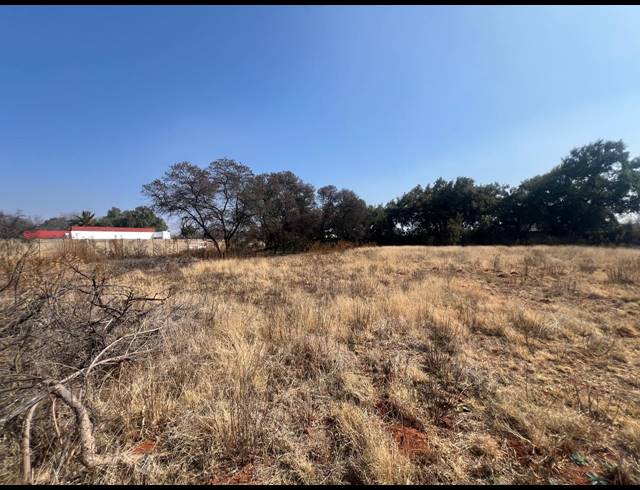 1,283M² VACANT LAND FOR SALE IN KOOKRUS